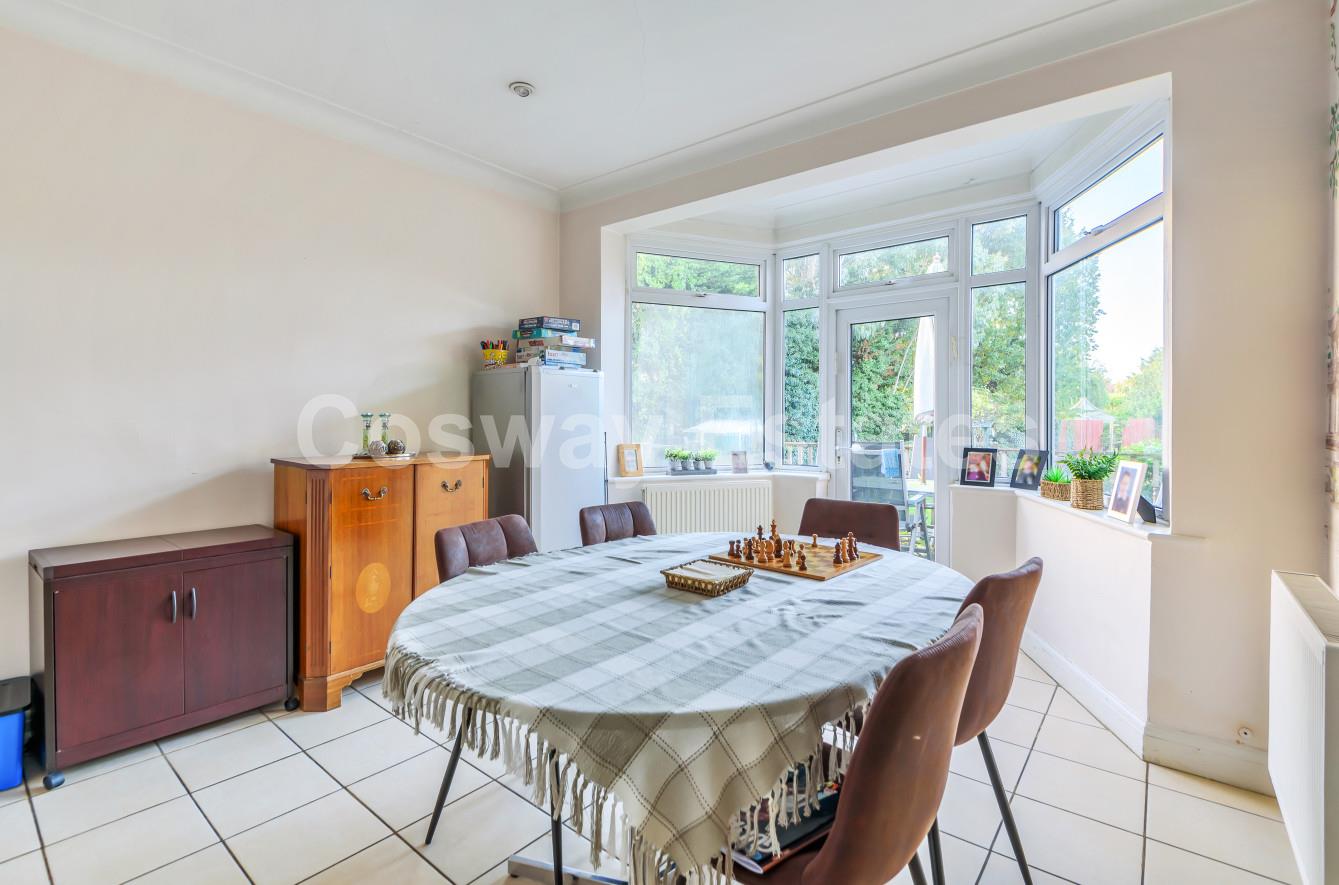 Sydney Grove, London